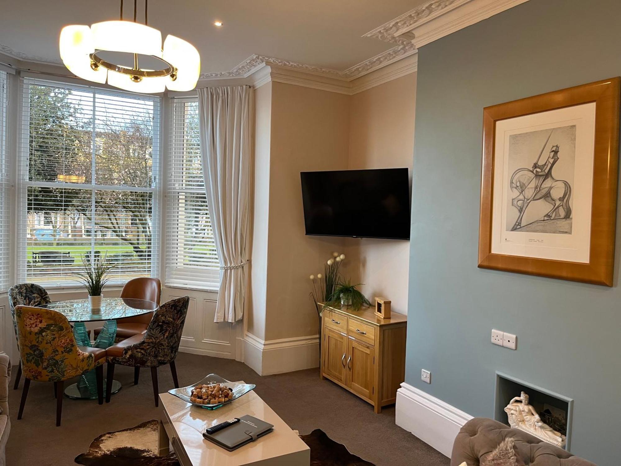 Strathmore Apt Scarborough, Pool, Gym, Parking Eksteriør billede